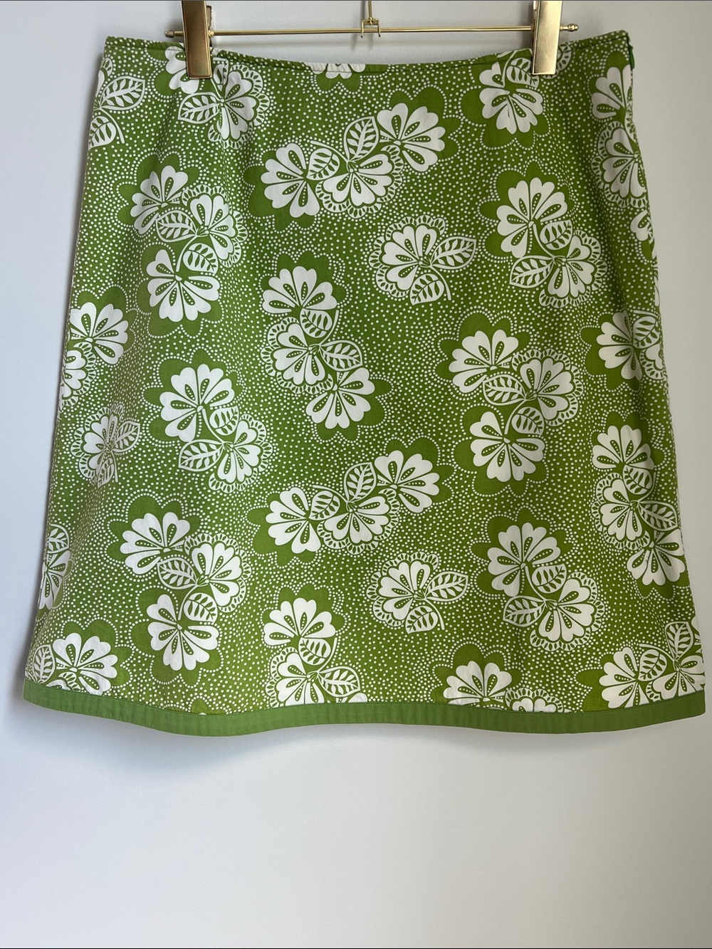 Boden | 100% Cotton Green and White Floral Skirt Size 16